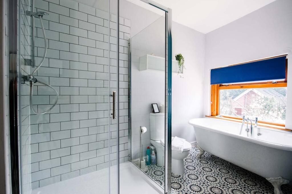 Gorgeous Victorian House Sleeps 6 In Cardiff Villa Esterno foto