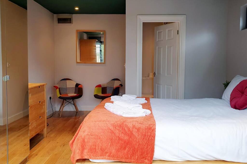 Gorgeous Victorian House Sleeps 6 In Cardiff Villa Esterno foto
